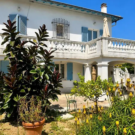 Apartamento Quiet With Private Garden Saint-Laurent-du-Var