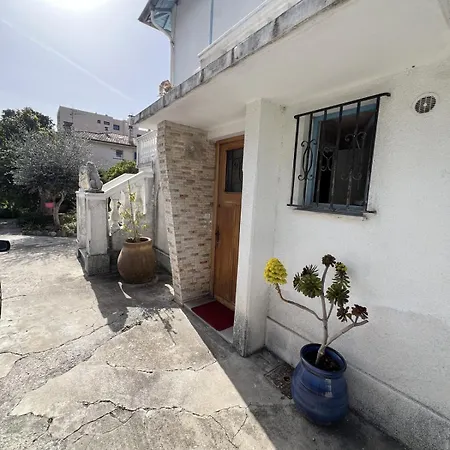 Quiet With Private Garden Apartamento Saint-Laurent-du-Var